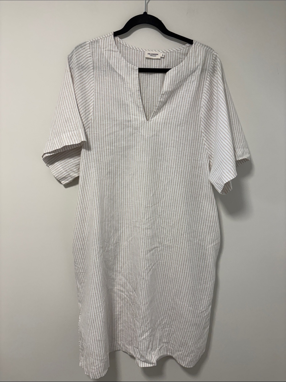 NWOT Holebrook Sweden Striped Linen-Blend Midi Dress in White and beige